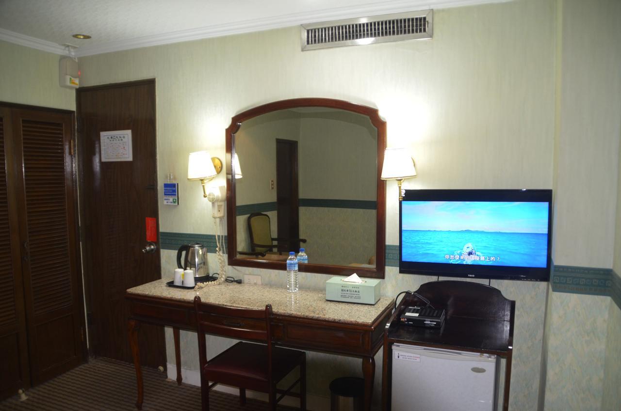 Guang Haw Hotel Tainan Buitenkant foto