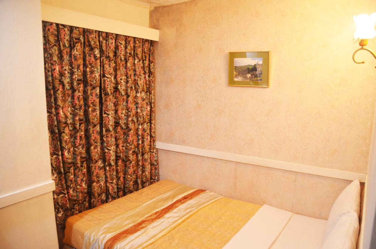Guang Haw Hotel Tainan Buitenkant foto